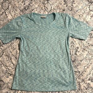 Women’s Columbia shirt. NWOT